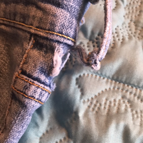 ❤️(88) Ladies Levi jeans, 515 boot cut. Some wear but still super cute Size 12 S - Picture 9 of 9